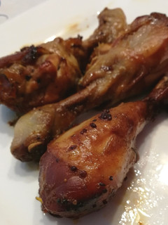 Una foto de Muslos de pollo crockpot 🐓 🍗