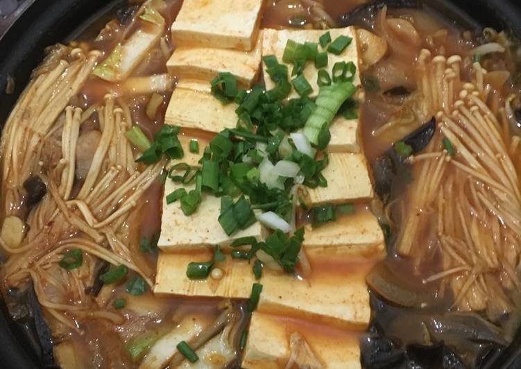 K’Food - Kimchi Jjigae