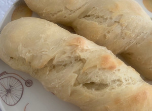 Una foto de Baguette 🥖- Sin amasado y fácil