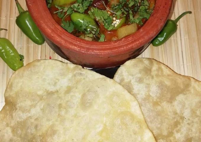 Puri Tarkari Recipe by Nazia Qureshi - Cookpad