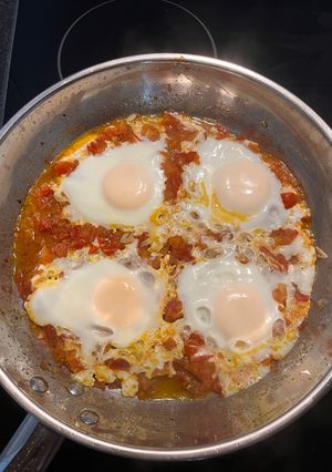 A picture of Traditional Shakshouka.