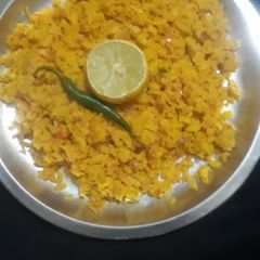 A picture of Onion poha.