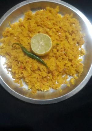 A picture of Onion poha.