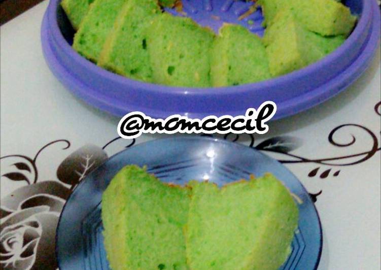 Pandan Chiffon Cake Putih Telur