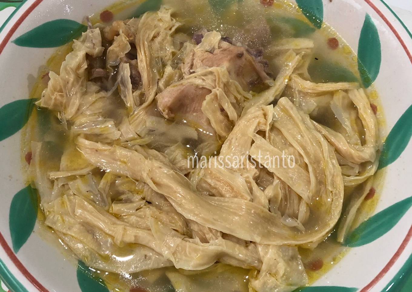 Sup ayam kembang tahu