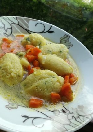 Egyszerű zöldségleves grízgaluskával recept fotója