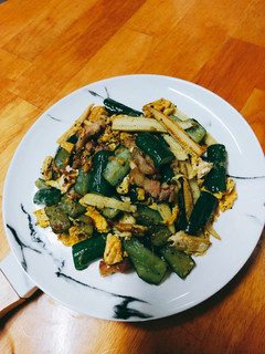 醬香黑胡椒炒小黃瓜 的食譜成品照片