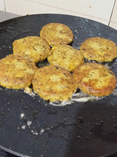 A picture of Chicken shami kabab.