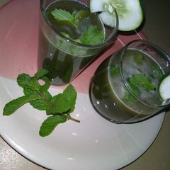 A picture of Cucumber, mint leaf drink.