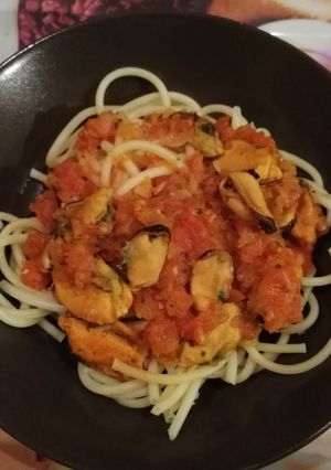 Paradicsomos kagyló spagettivel recept fotója