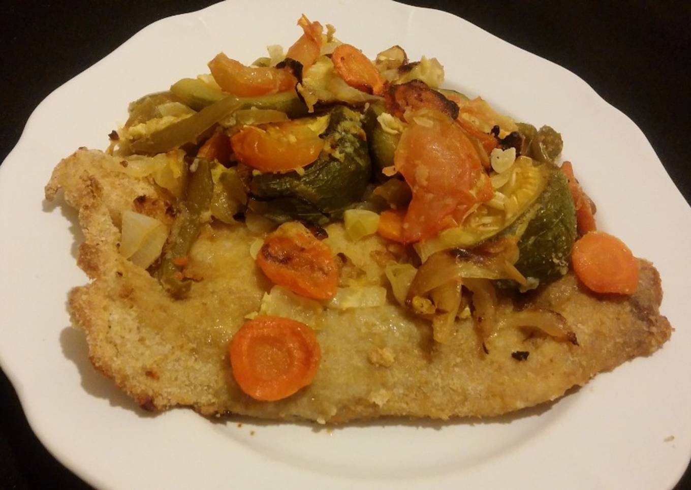 Salmón criollo empanado, con verduras, al horno<br />(súper sano, sin sal)