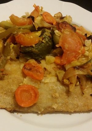 Una foto de Salmón criollo empanado, con verduras, al horno(súper sano, sin sal)