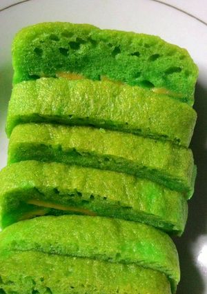 Foto resep Bronis kukus hijau murah meriah