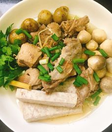 vịt om sấu rau rút