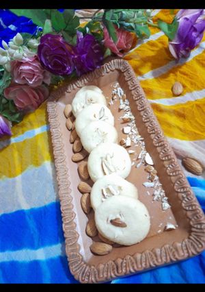 नानखताई (nankhatai recipe in Hindi) रेसिपी मुख्य फोटो