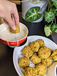 Une photo de Falafels et sauce au yaourt (vegan)