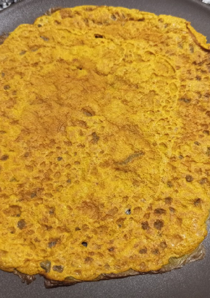 Una foto de Crepe de trigo sarraceno y cúrcuma