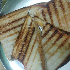 A picture of Toast.