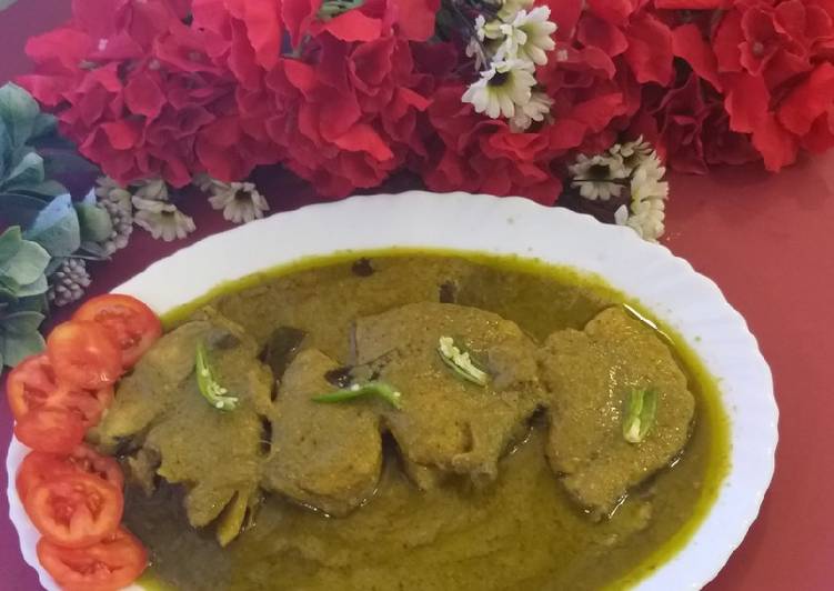 Fish green curry bengali stayl