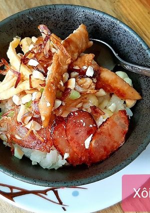 Hình của món Xôi gà hạt sen.