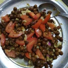 A picture of Chana chat.