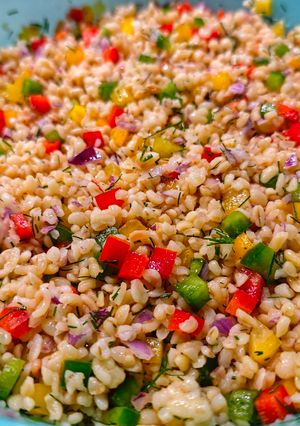 Mediterrán bulgursaláta recept fotója