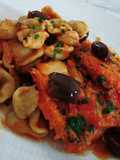 Orecchiette ai broccoli con sugo di baccalà