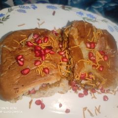Dabeli A picture of Dabeli.