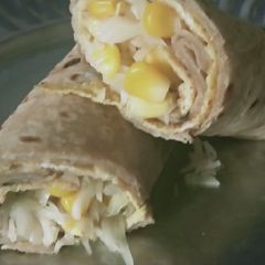 A picture of Street style egg roll.