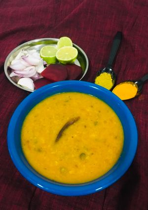 રાજસ્થાની દાળ (Rajasthani Dal Recipe In Gujarati) રેસીપી મુખ્ય ફોટો
