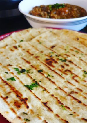 A picture of Easy no yeast naan.