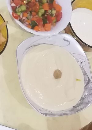 صورة لوصفة سلطة حمص بالطحينة