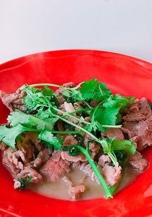 Hình của món Thịt bò xào cần tây.