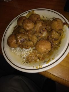 Una foto de Albóndigas con salsa de mostaza