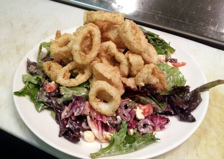 How to Prepare Super Quick Homemade Fried Calamari Salad