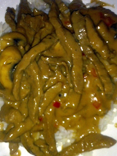A picture of Beef Stroganoff.