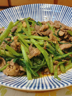 沙茶空心菜炒牛肉 的食譜成品照片