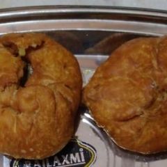 A picture of Kachori.