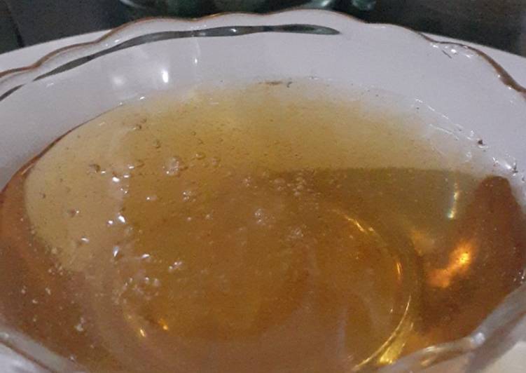 How to Make Super Quick Homemade Golden Syrup