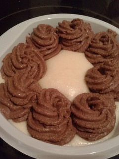 Una foto de Mousse de limón y chocolate negro