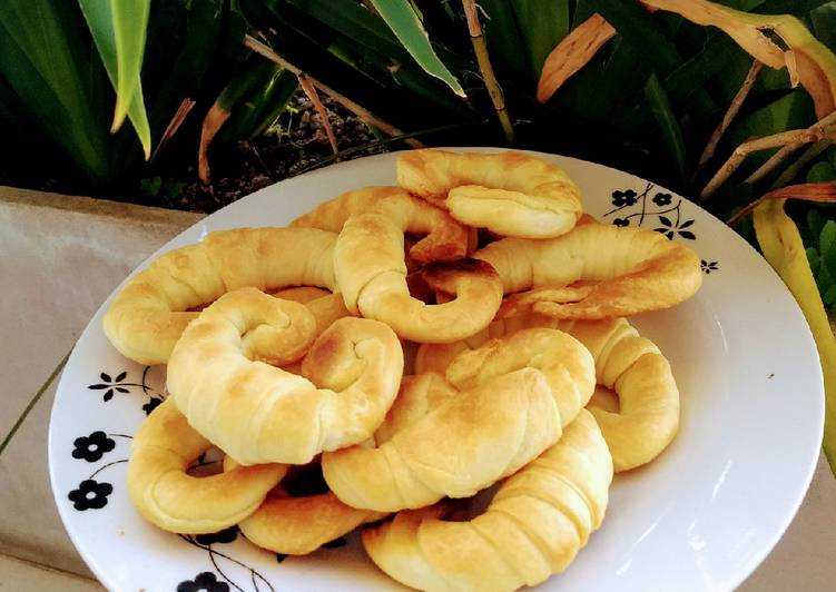 Medialunas saladitas para Valen