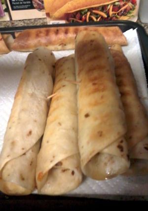 A picture of Burritos/chihuahua dogs.