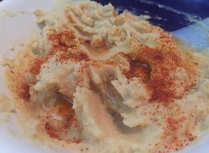 Una foto de Hummus(rápido de 3 ingredientes)