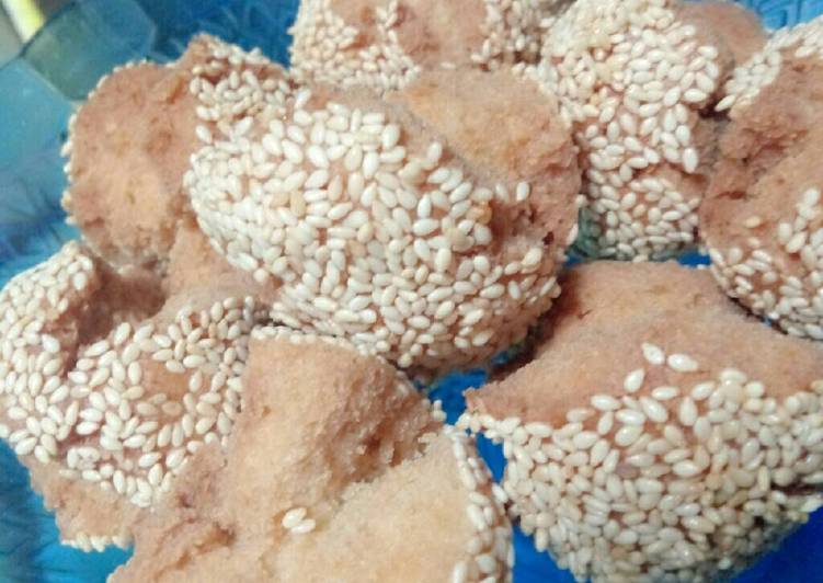 Onde-onde ketawa (murah banget senyumnya tanpa dipaksa)