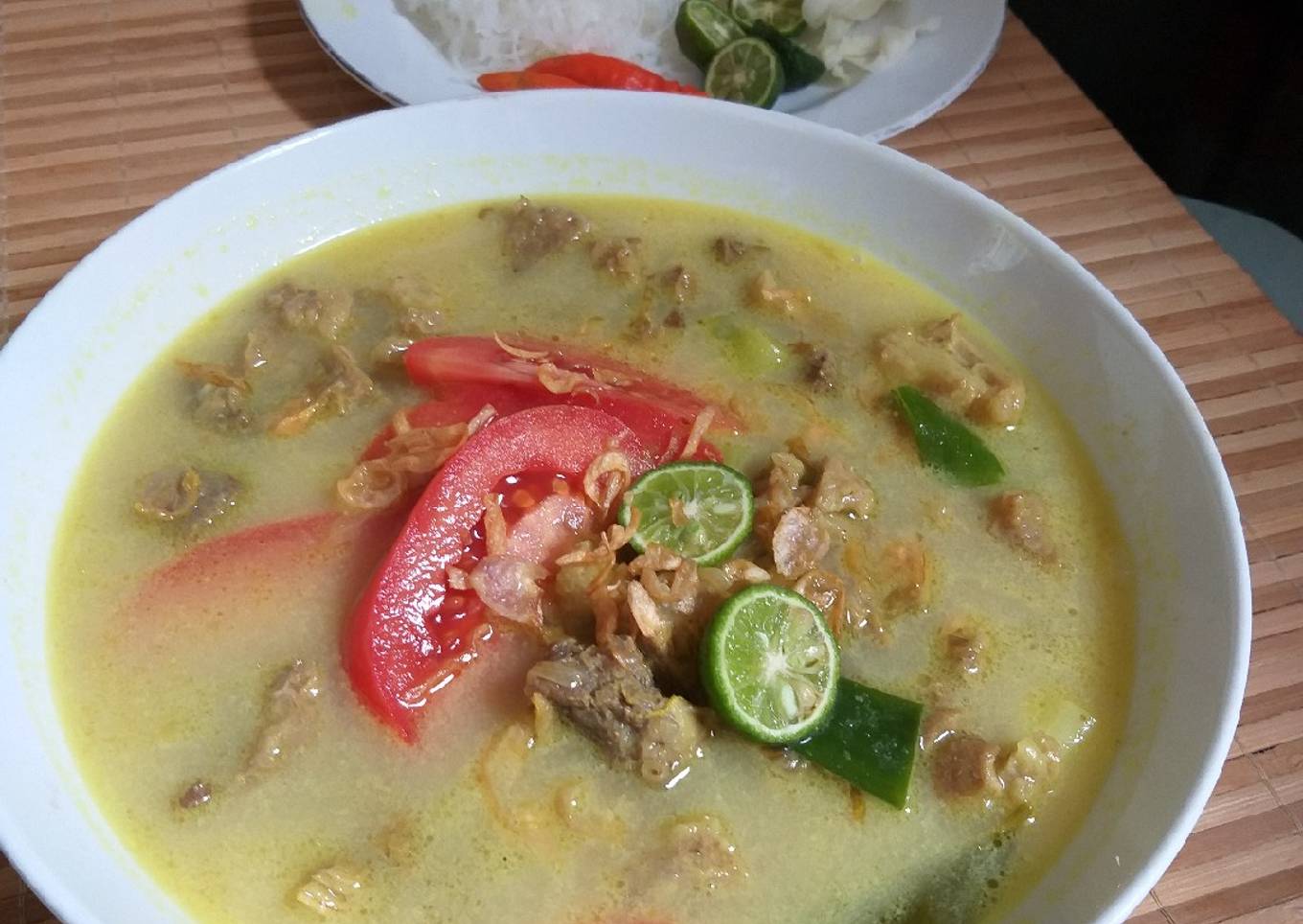 Soto daging santan