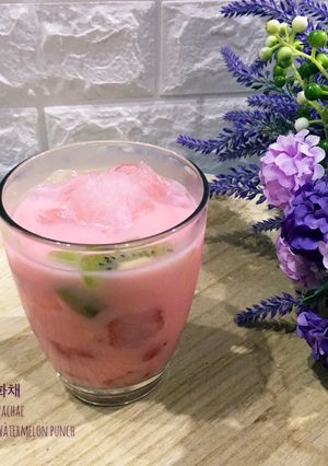 Foto resep Subak Hwachae (수박 화채) / Korean Watermelon Punch🍉🍉