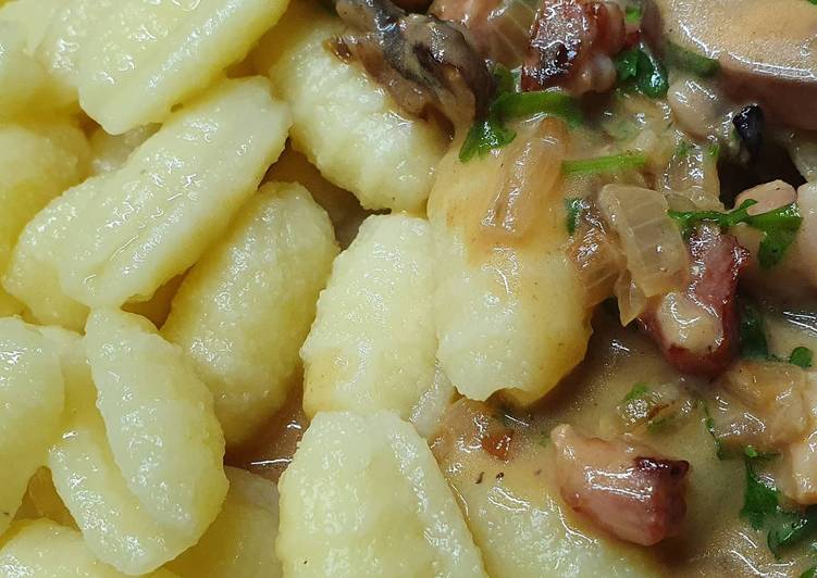 Kartoffel-Gnocchis mit Pilzpfanne