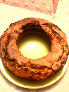 Foto di Ciambella alle carote con crema alla ricotta