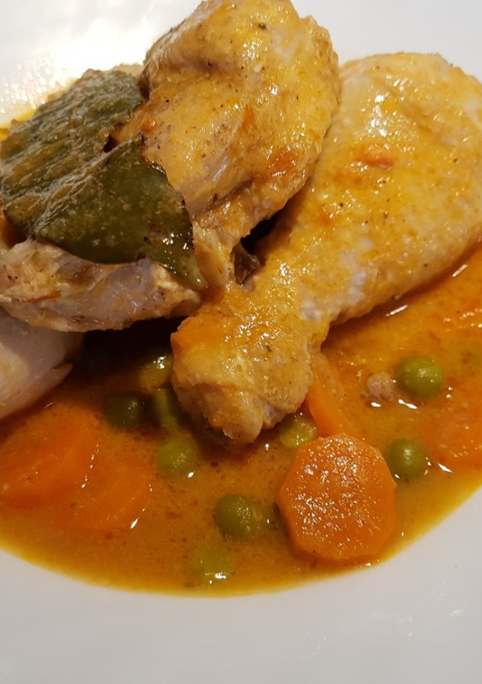 Una foto de Pollo multicultural