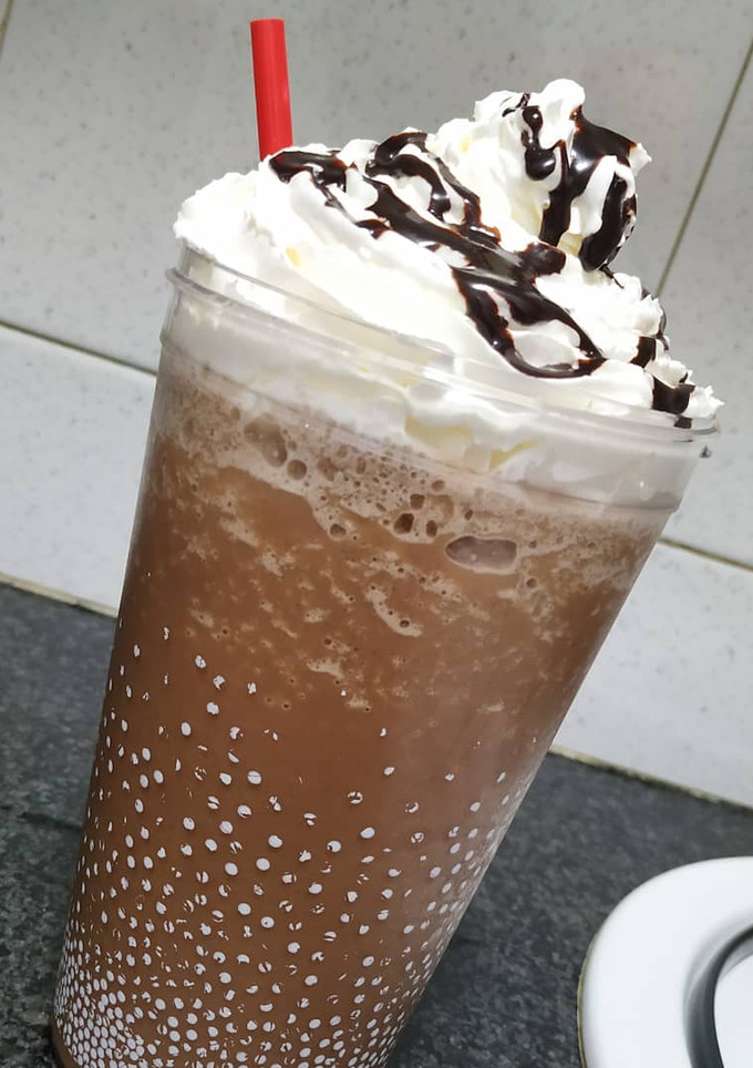 Una foto de Frappé de café latte